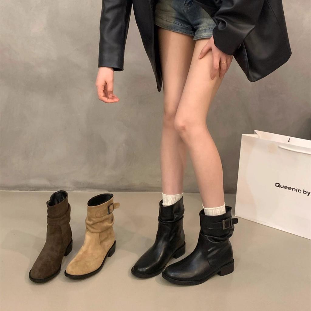 [Fanfna] Old Money Wind Retro Suede Pleated Pile Boots Thick Heel Belt Buckle Short Martin Boots Women's Outer Wear