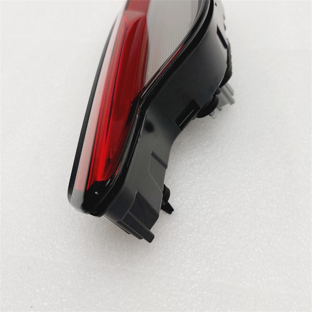 Right Side LED Taillight 68458942AE For 2021 - 2025 2026 Jeep Grand Cherokee L