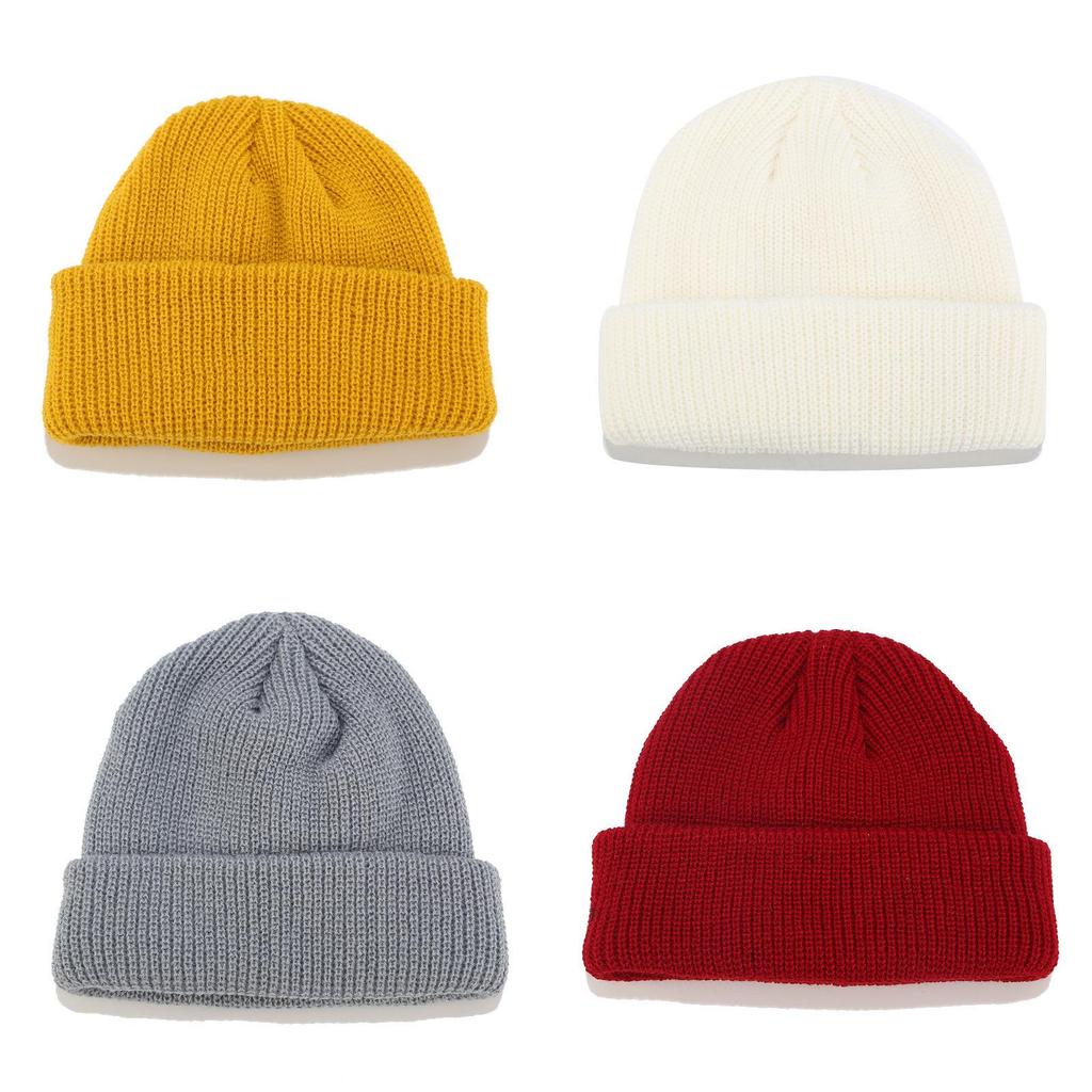 Plain Color Beanie For Men And Women With Soft Warmth And Urban Look