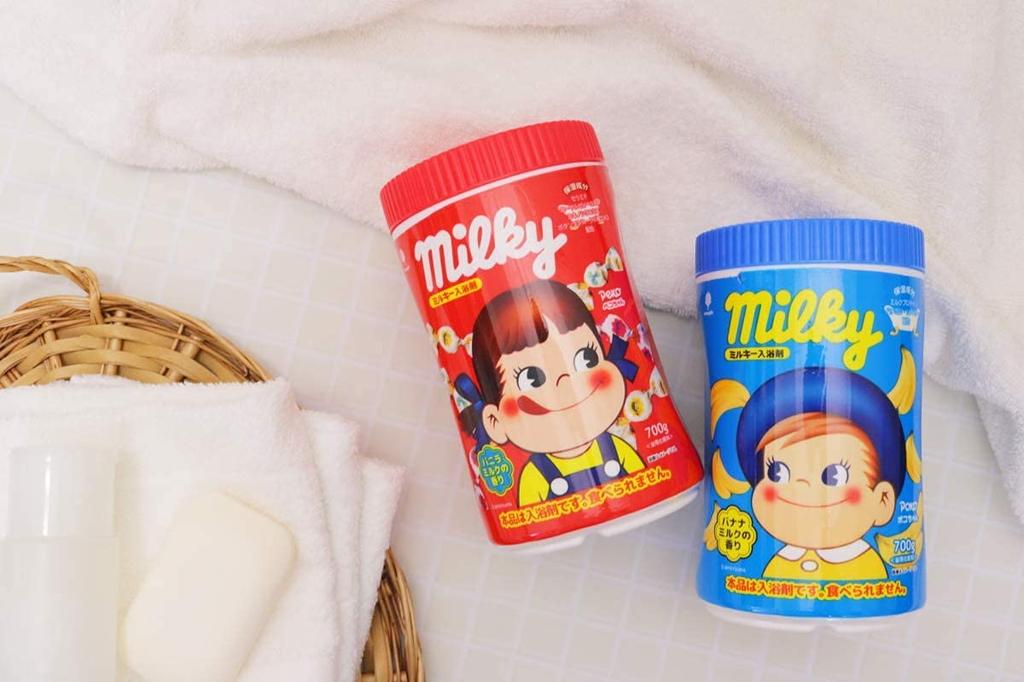 Kiyo Pyrethrum Milky Bath Salts x 2 Set Powdered Bath Salts Vanilla Milk Scent Moisturizing Milky White Type [700g / Peko-chan Bottle] (Contains