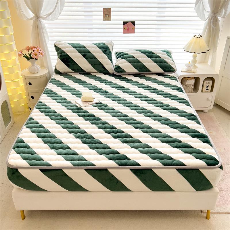 Quilted Fitted Sheet, Thickened Milk Velvet Fitted Sheet, Mattress Protector, Winter Student Dormitory 90cm*200cm