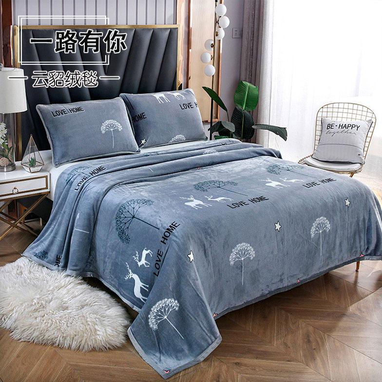 

Толстое двухстороннее фланелевое одеяло из норковой шерсти children 70 * 100cm0.3kg random color