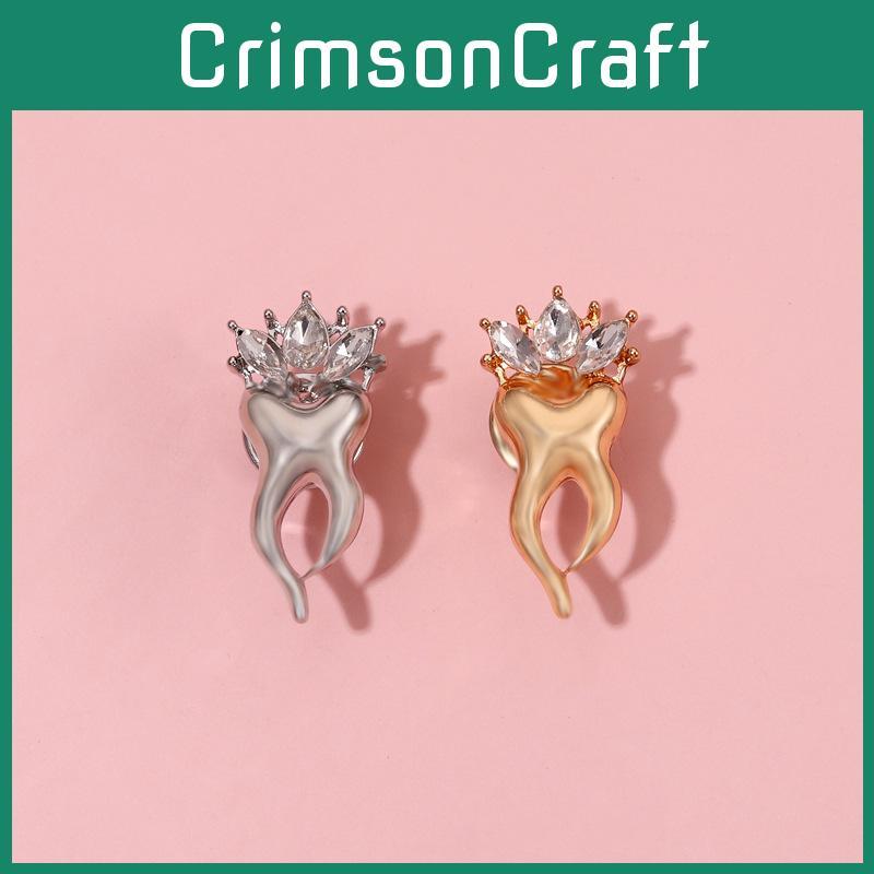 Stylish Alloy Teeth Brooch Elegant Crown Design With Shimmering Rhinestones For Unisex Fashion
