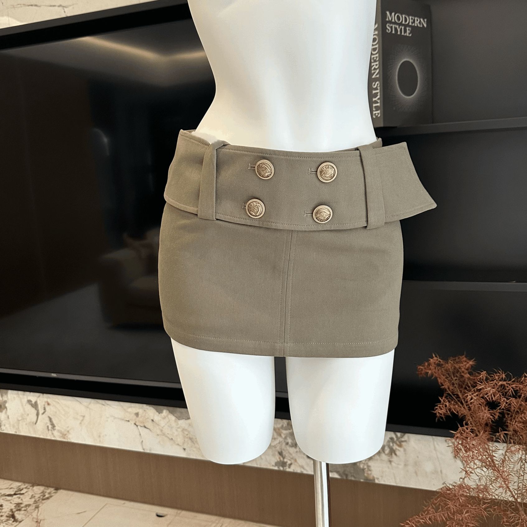 Fashionable versatile shirt half skirt, polo collar long-sleeve shirt for women, 2026 spring niche casual two-piece set S