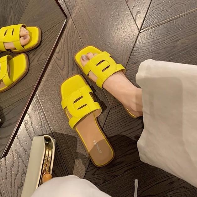 Sheepskin~ Grape mother, the same style, hollowed out and thin, square head, soft bottom, versatile, flat bottom, one word beach outer slippers, fem