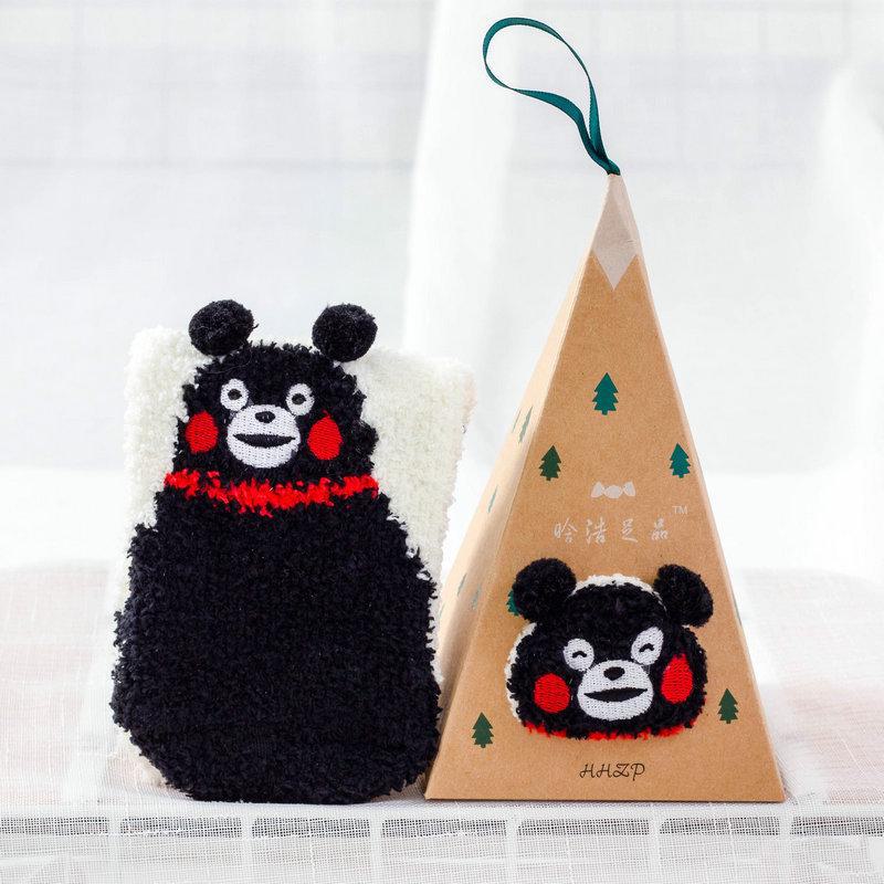 Calcetines Navideños Acogedores de Forro Polar de Coral: Bordado de dibujos animados 3D grueso, Forro polar en la mitad lateral, Ideal para el hogar