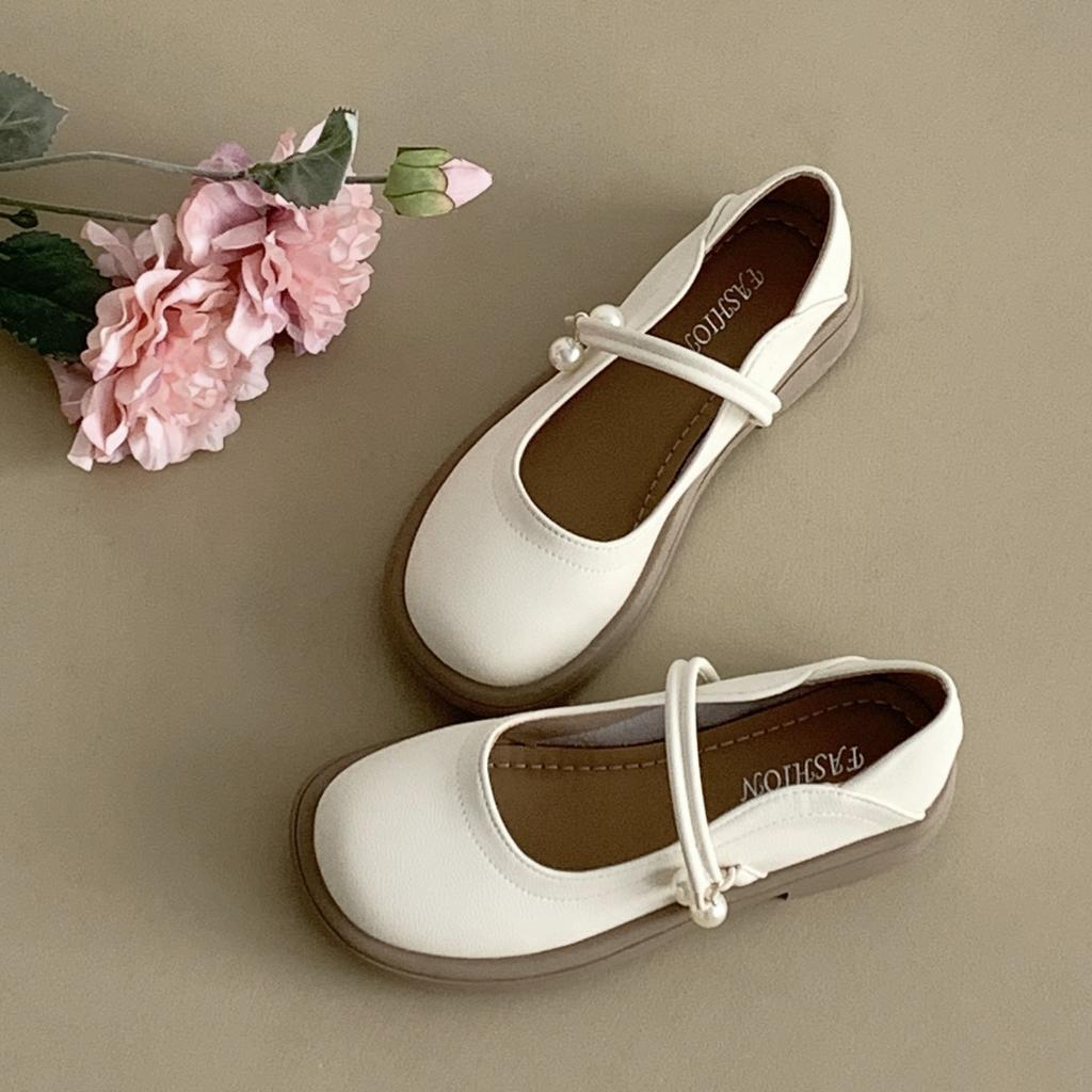 Mode Pendler Französische runde Spitze Dicke Ferse Vielseitige kleine Lederschuhe Damen 2025 neu Sommer Rock Mary Jane Einzelne Schuhe