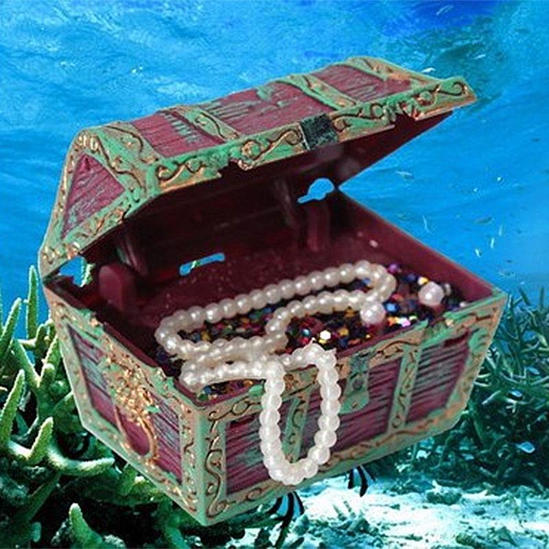 American Seahorse Pneumatic Fish Tank Decor: Diver Treasure Chest.