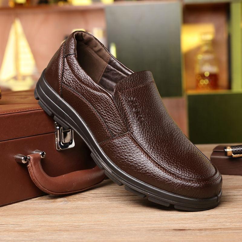 2025 direct sales first layer cowhide non-slip waterproof kitchen chef shoes spring casual leather shoes men's wear-resistant work shoes