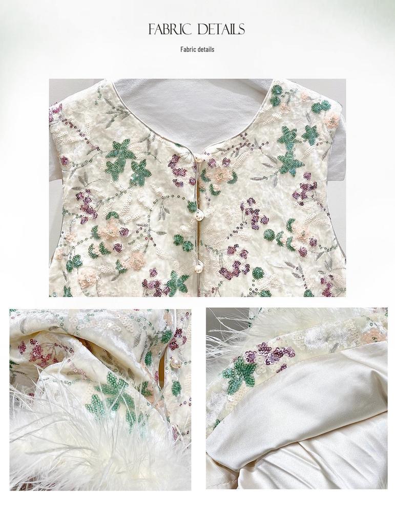 2025 Early Autumn Women's Velvet Patchwork Layered Gilet in New Chinese National Style