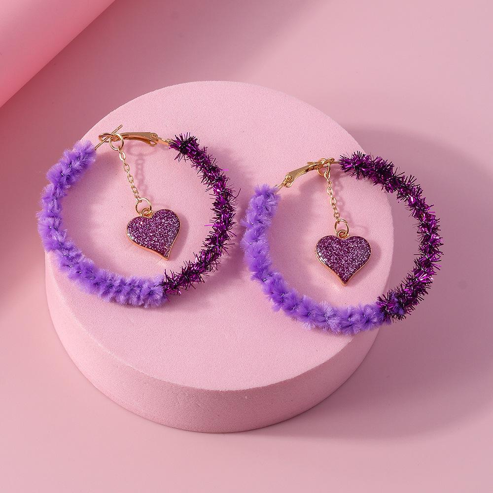 High-End Heart-Shaped Peach Ear Hooks: Plush, Versatile Love Earrings for Christmas
