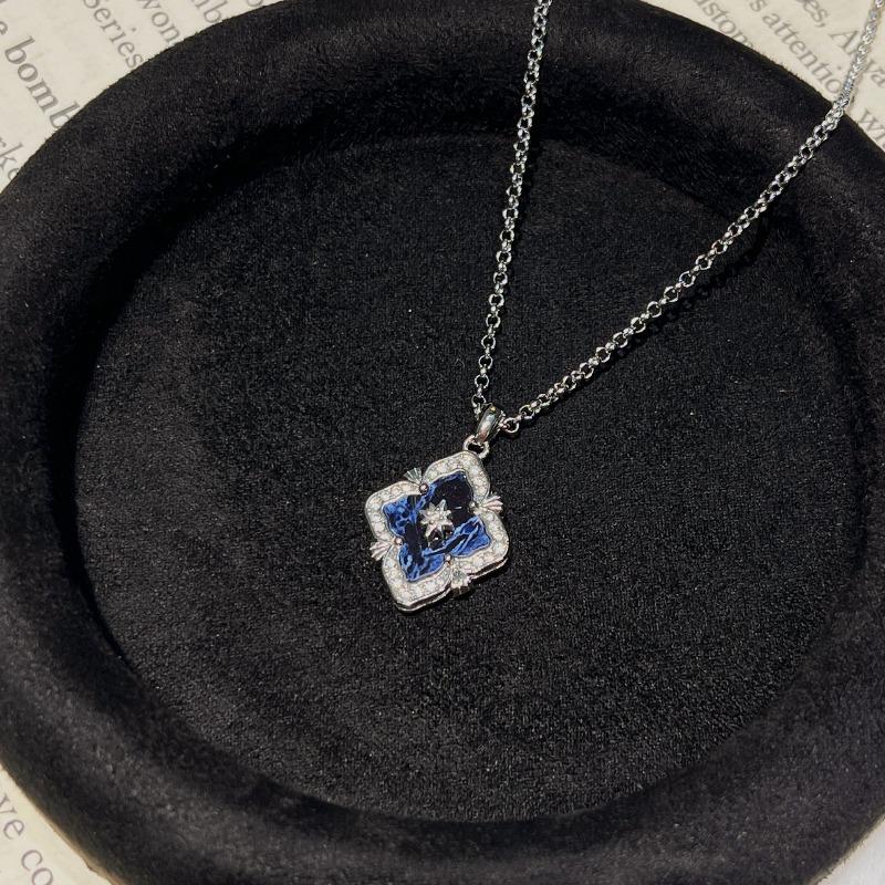 Italian brushed medium buchi, blue peter set necklace, bracelet, retro court style light luxury jewelry