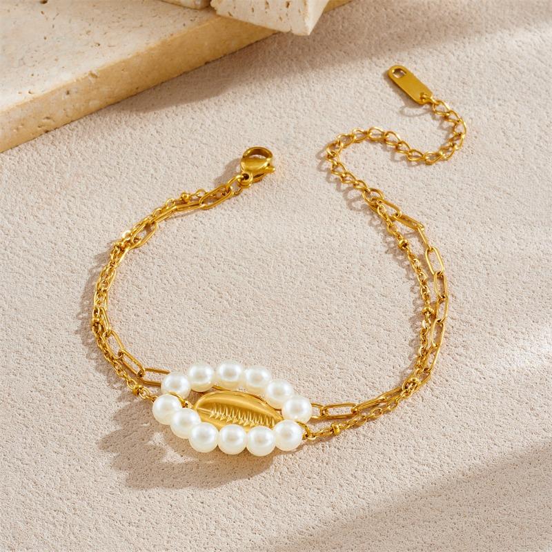 Gold Tone Paperclip Chain Bracelet with Pearl Flower Charm