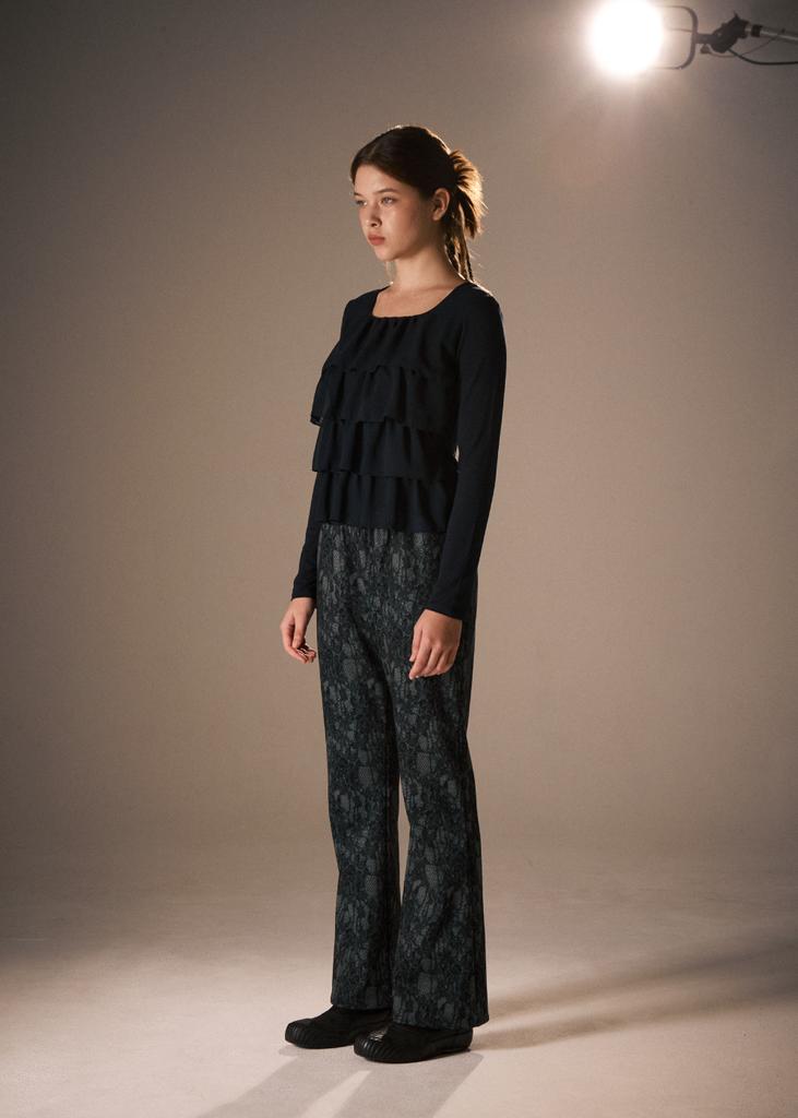 Pibeuseupibeuseu Tiered Ruffle Long Sleeve Top / Navy