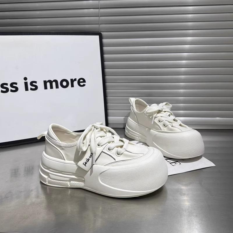 Spring 2025 new board shoes platform white shoes women's muffin bottom pull-off lace-up casual shoes bread shoes