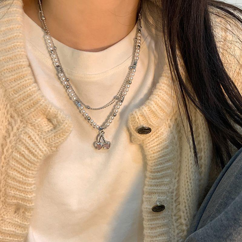 Collana a Clavicola con Nappa di Perle e Farfalla in Stile Coreano