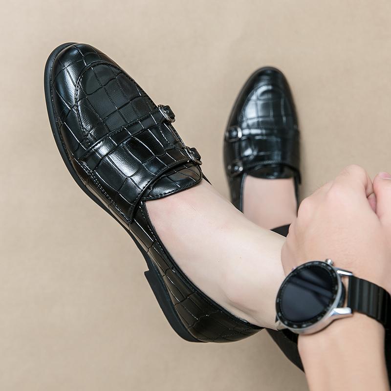 Mode Herren Spitzleder Schuhe Modisches Doppel-Schnallen-Design Hochzeitsparty Outdoor Freizeit Business Walk Herren Trend Loafer