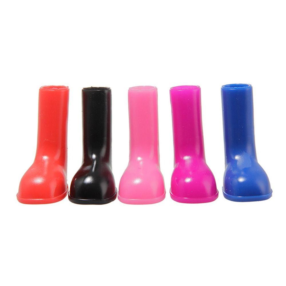 4 szt. Antypoślizgowe psie buty przeciwdeszczowe Wodoodporne Ochraniacze na łapy zwierząt Domowych Wygodne Nakładki na stopy Outdoor