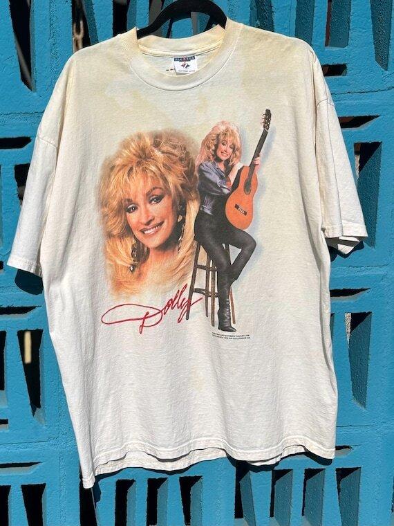 Vintage Dolly Parton 1998 Dollywood Souvenir White Unisex T Shirt S-5XL WA0317