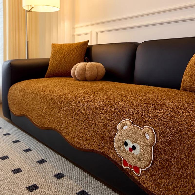 

Chenier Special-Shaped Irregular One-Piece New High-End Four-Season Universal Non-Slip Leather Sofa Special Pad 90*90cm