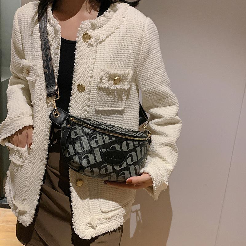 Fashion texture versatile casual bag 2025 spring new casual bag messenger bag dumpling bag