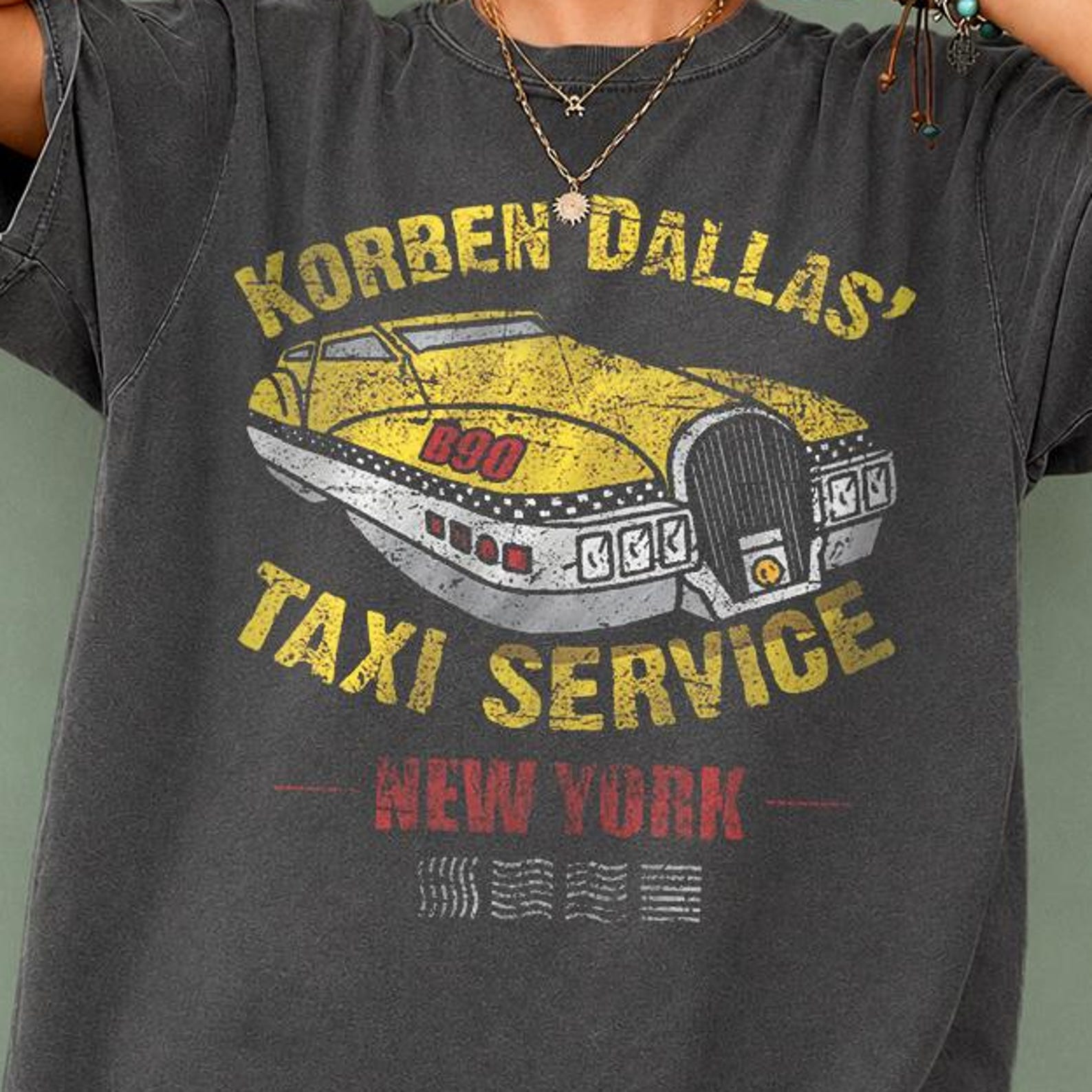 Korben Dallas Taxi Service Shirt, Retro Sci Fi Movie Tee, Vintage Space Taxi Graphic Shirt, 90s Cult Classic Oversized TShirt S