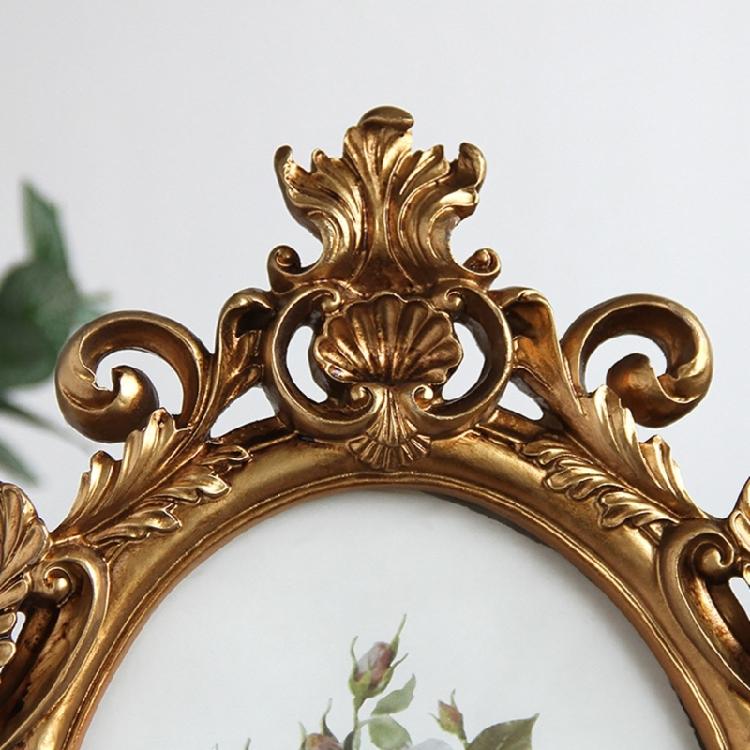 Golden Flowers Photo Frame With Antique Design Resin Oval Shape Picture Frame For Anniversary Wedding Or Housewarmings
