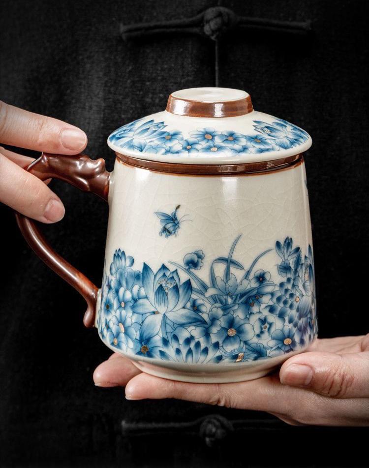350ml Exquisite Blue & White Porcelain Tea Infuser Mug with Lid and Filter, Ceramic Water Separation Cup for Home Office Gifte