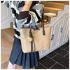 Niche High-End Women's Large-Capacity Handbag 2025: Autumn/Winter Fashion Shoulder Tote