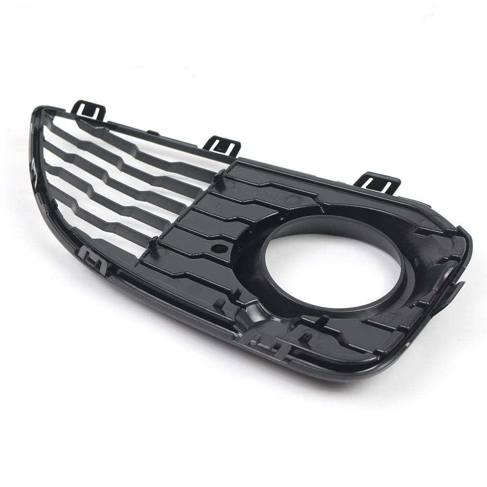 Front Fog Light Grille Replacement Front Bumper Fog Lamp Lower Grille for BMW 1 Series F20 F21 LCI M Sport 2015-2019
