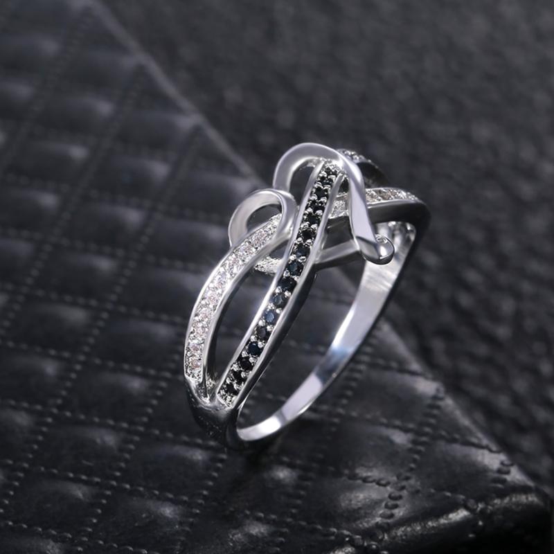 Hollow Heart Shape Black White Cubic Zirconia Lines Cross Ring Fashion Gift for Girlfriend Women's Jewelry High Quality