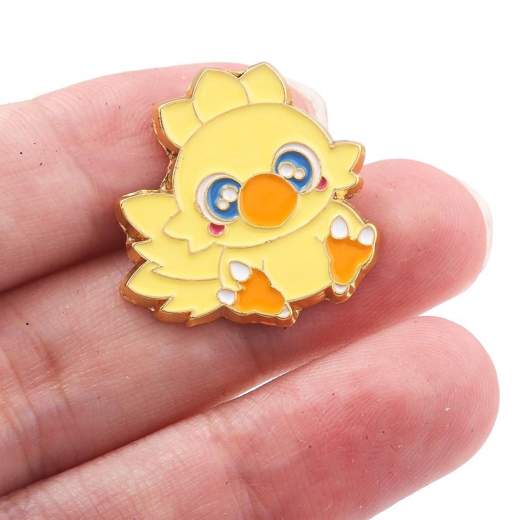 Game Final Fantasy Mascot Brooch Game Character Cute Cartoon Yellow Chocobo Bdage For Women Men Backpack Charm Jewelry Gifts