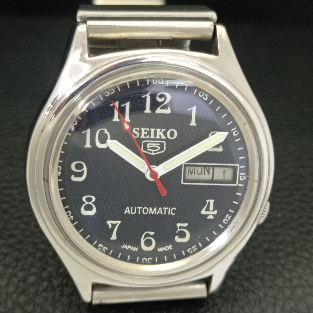 GENUINE VINTAGE SEIKO 5 JAPAN 7006A AUTOMATIC MENS BLUE DIAL WATCH a702409-5 R124-a702409