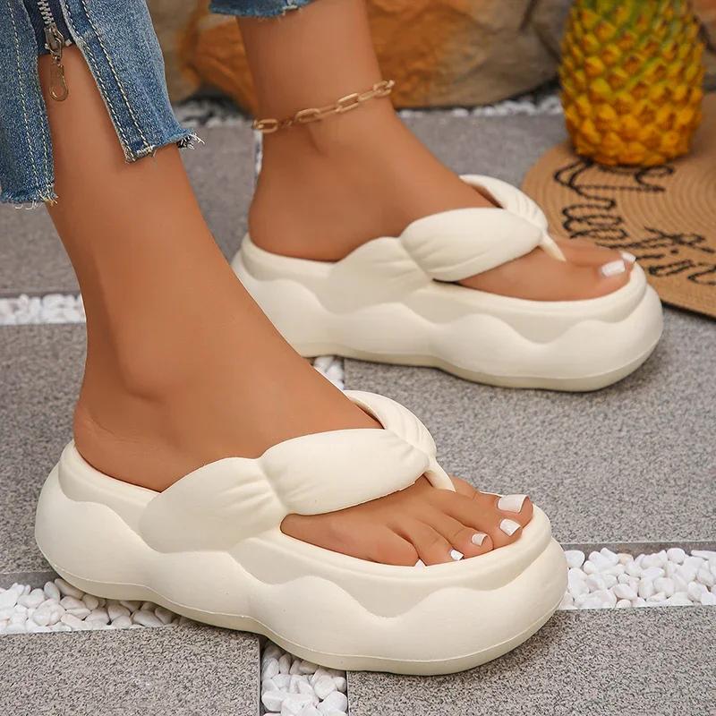 Fashion Women's Chunky Platform Clip Toe Sandals Summer 2025 Beach Fashion Thick Bottom Soft Cloud Slippers Shoes Women Eva Flip Flops