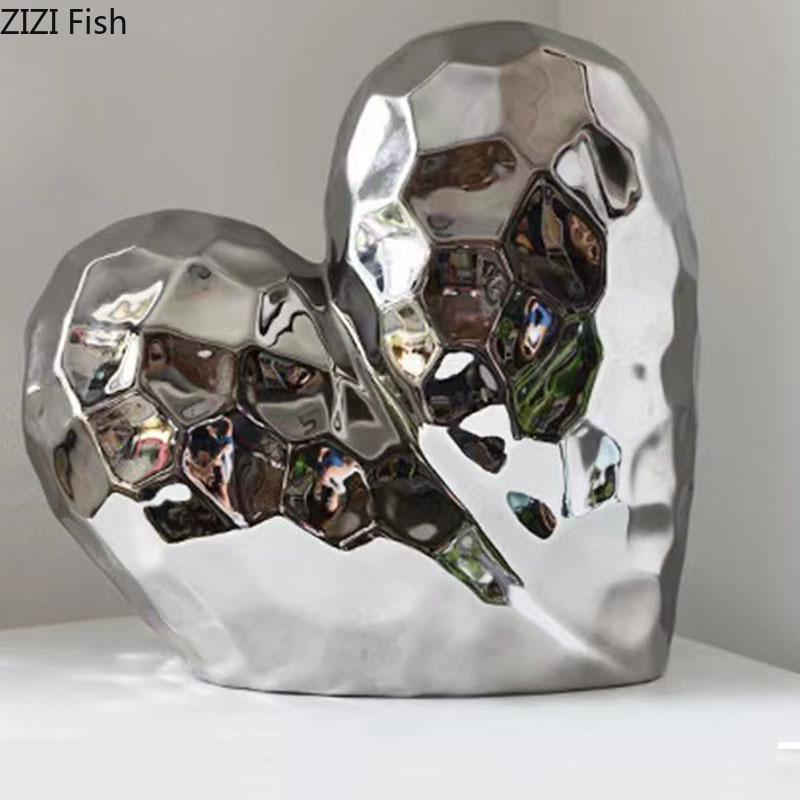 Gold Plated Heart Shape Ceramic Statue Crafts Ornaments Desk Decoration Golden Heart Minimalist Sculpture Modern Home Decor