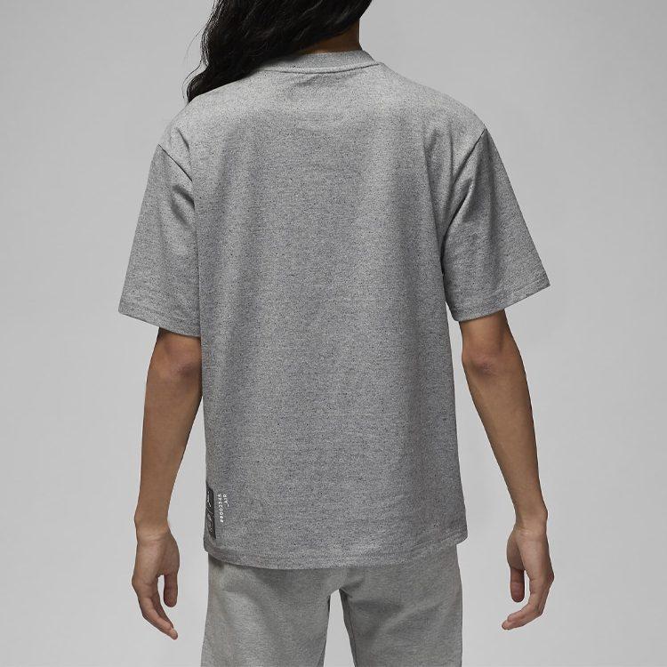 Nike T Shirts Men's Gray Crew Neck Moderate Straight Fit DM3103-010