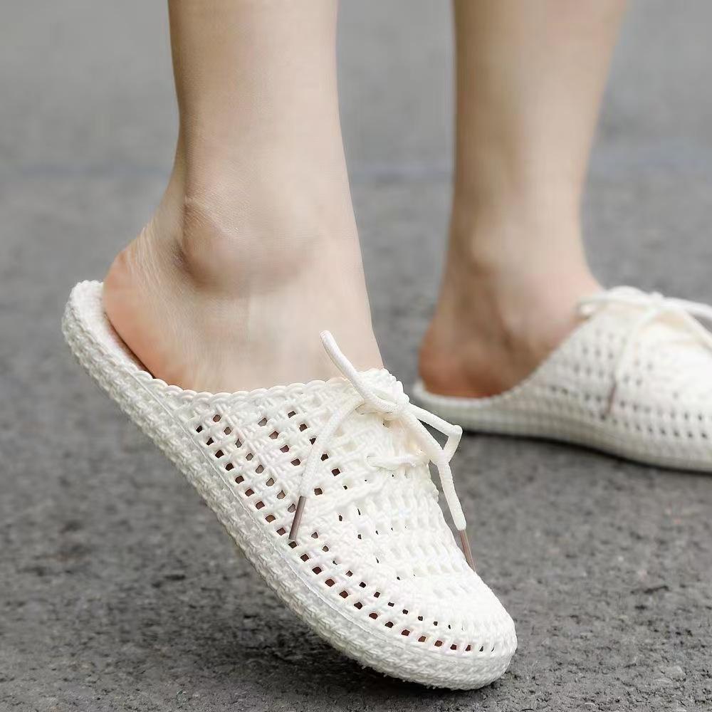 New Summer Baotou Flat Bottom Women's Hole Shoes Home Indoor and Outdoor Cool Slippers Women's Lazy Fashion Student Beach Shoes