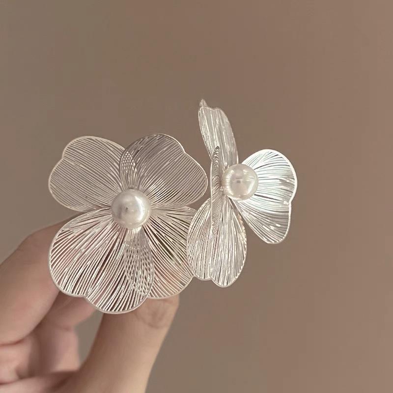 

Mist Garden: French Metal Butterfly Flower Earrings - Elegant, Luxury Design