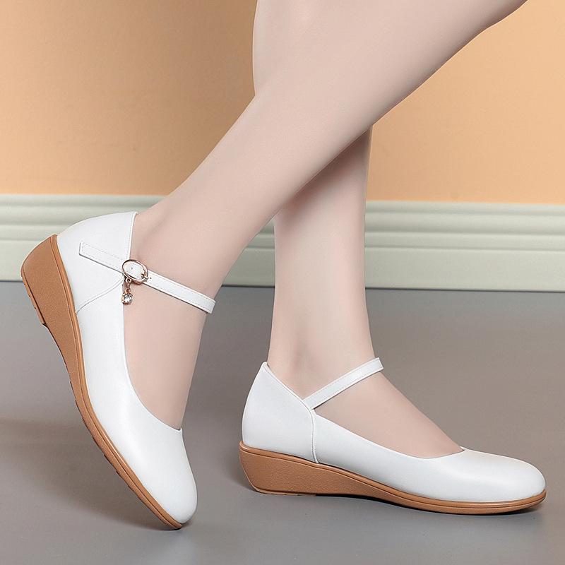 Wedge Heel Leather Comfortable Work Leather Shoes White Women's Beauty Salon Professional Shoes Dress Comfortable Work Not Tired Feet Single Shoes