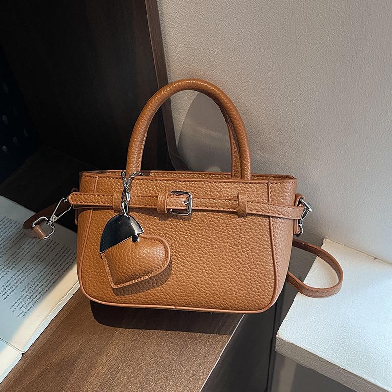 Lychee Pattern Red Bag Women's New Trendy Retro Mobile Phone Bag Versatile Shoulder Messenger Bag Wedding Bag