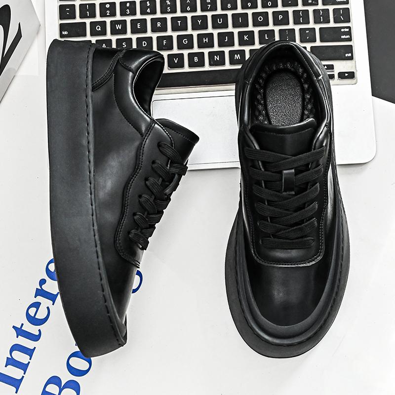 Fashion Men Casual Thick Bottom Minimalist Shoes 2025 New Breathable Korean Flat Vulcanized Shoes Casual Leather Outdoor Walking Shoes