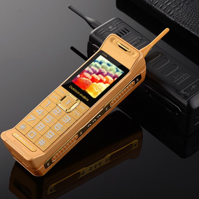 C3 Long Standby Retro Telefon 2,2 tommer Dual SIM-kort Mp3-spiller 6800mAh Stort batteri Bluetooth ulåst mobiltelefon