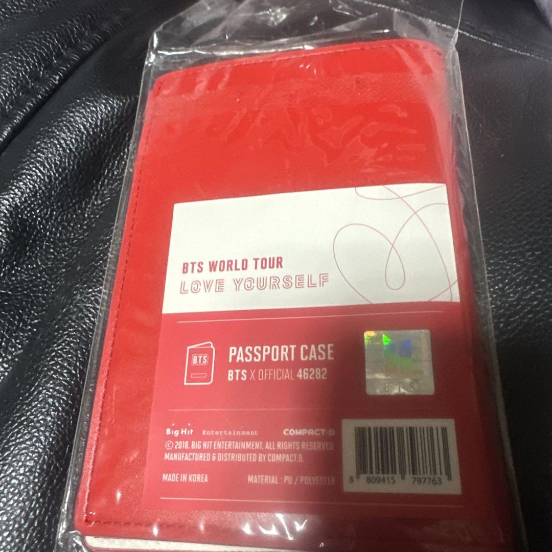 

[USED] BTS. Love your self passport case