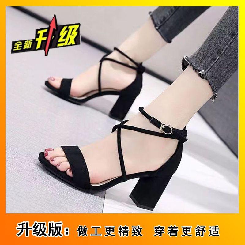 

Fashion versatile student thick heel one-word buckle high heels 2024 new Internet celebrities ins high value Roman sandals women 35