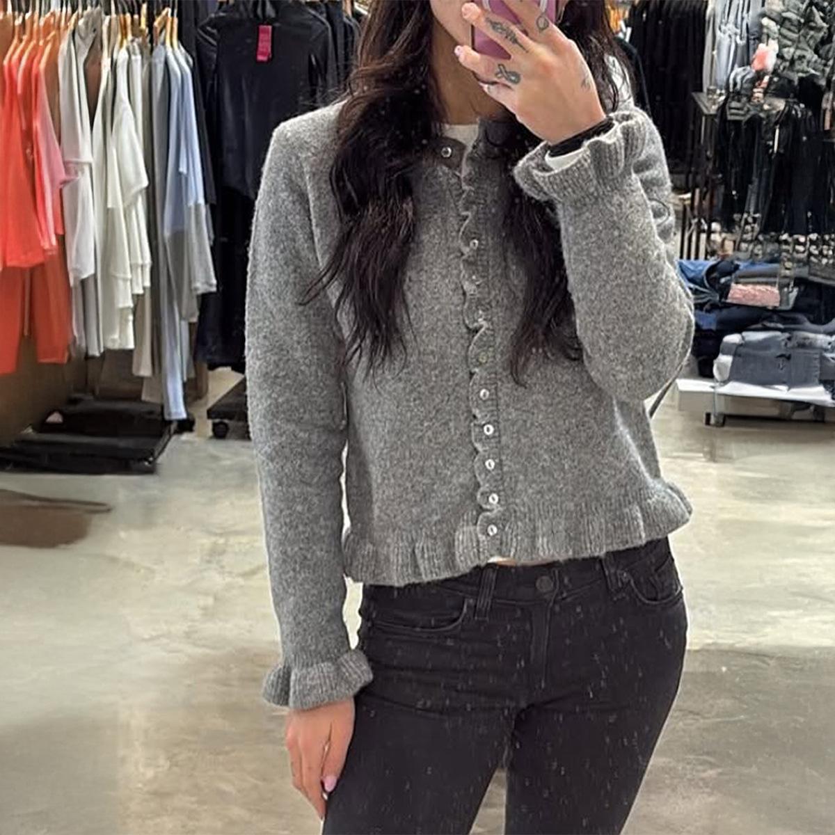 

Casual Resort Style Solid Color Woolen Buttoned Long-sleeved Top Sweater for Women 2025 Autumn Winter S серый