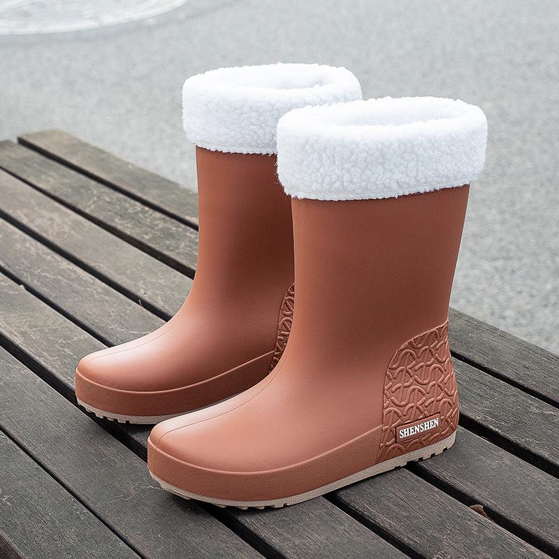 Fashion Rain Shoes Women's Medium Tube Rain Boots New Women's Versatile Waterproof Shoes Wear Wear Wear-resistant Non-slip Rubber Shoes Work
