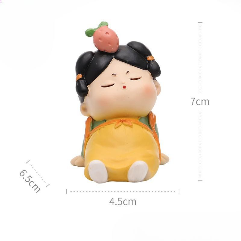4pcs Creative Office Desktop Cute Palace Maid Decoration Ornaments Palace Grid Car Supplies Cartoon Dolls Decompression Ornament