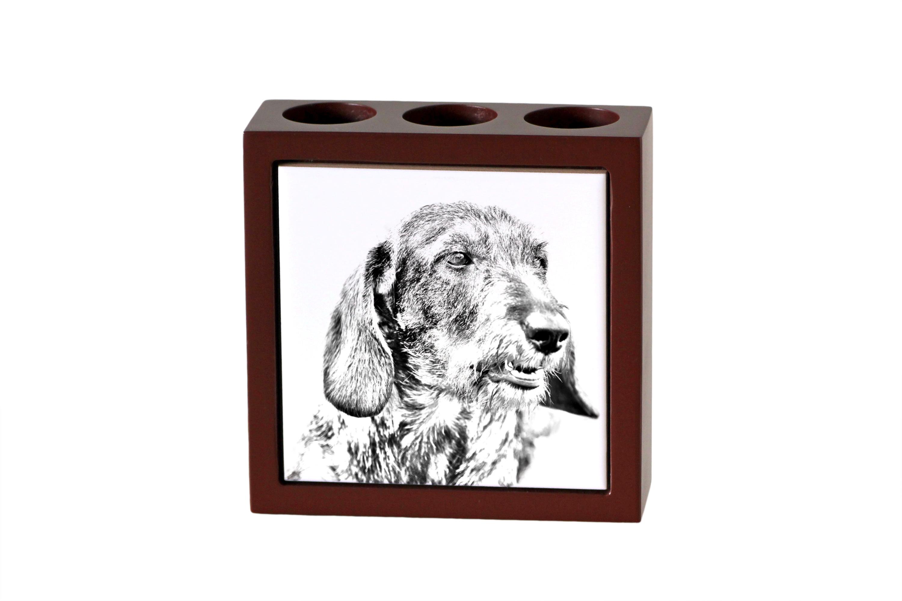 

Dachshund I - pen holder with a dog, desk organizer with a print, personalized desk decoration from the Art-Dog brand. коричневий