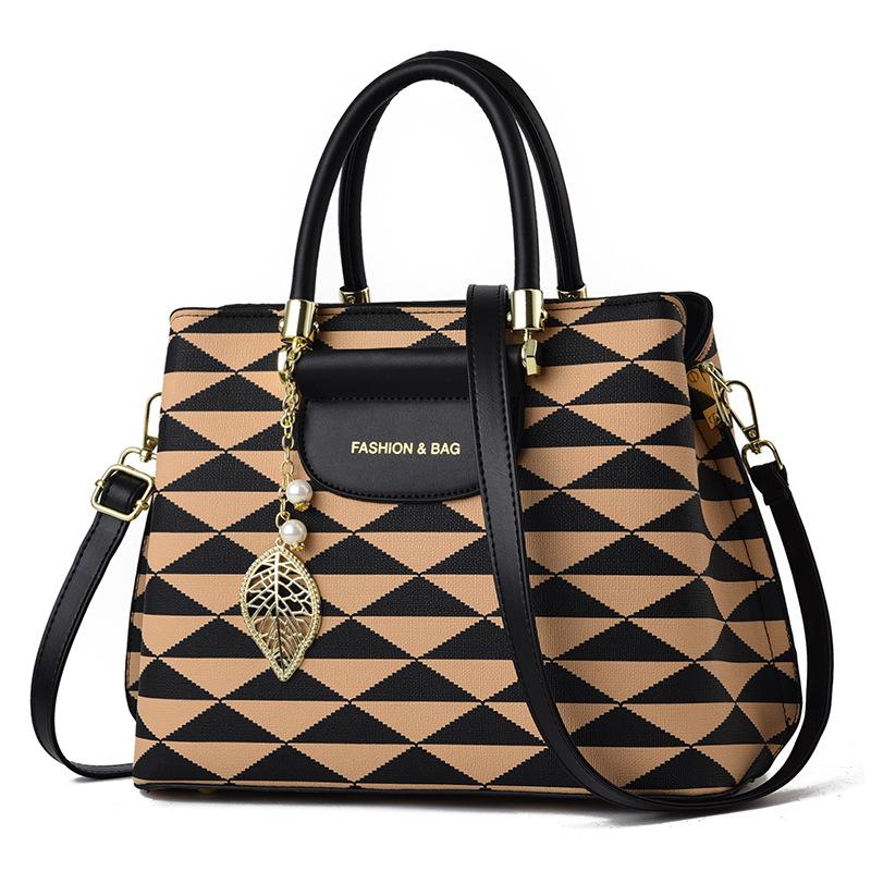 Bag messenger bag women's 2025 new versatile large-capacity handbag fashion shoulder bag women's bag women's bag