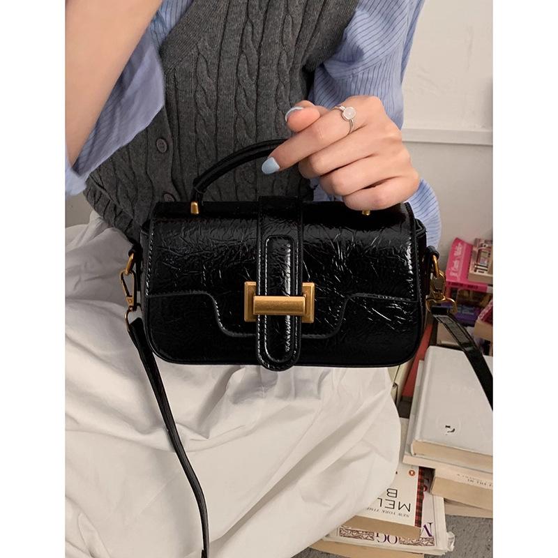 Super fire ins bag women's new fashion Korean retro portable small square bag single shoulder small messenger bag
